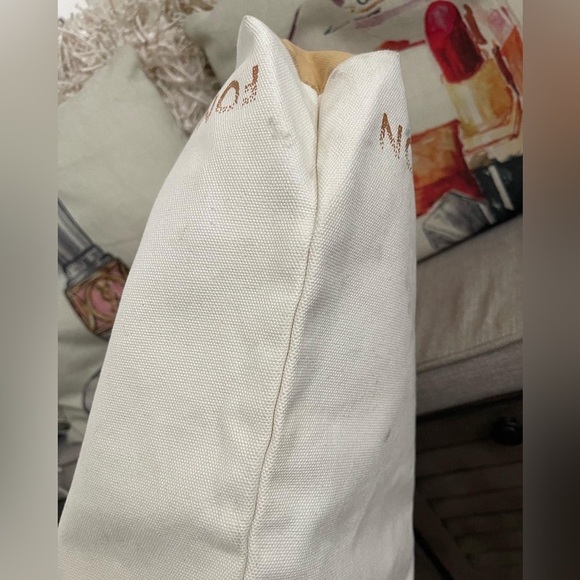 COA⭐️LOUIS VUITTON Foundation(Fondation)white canvas tote bag🍂UNISEX💯Authentic - Picture 4 of 8